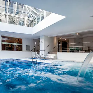 https://oceania-porte-de-versailles.fr-paris.fr